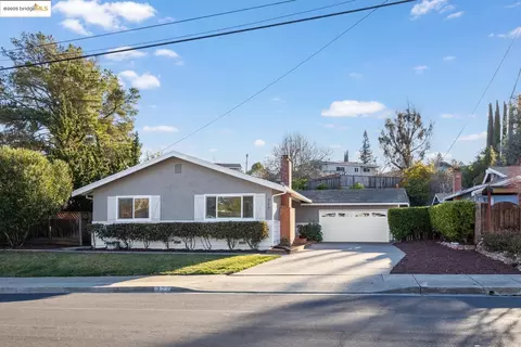 329 Virginia Hills Dr, Martinez, CA 94553