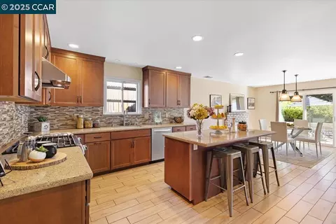 1289 Kansas Cir, Concord, CA 94521 photo 1