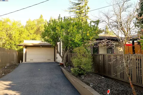 943 Stow Ln, Lafayette, CA 94549 photo 1