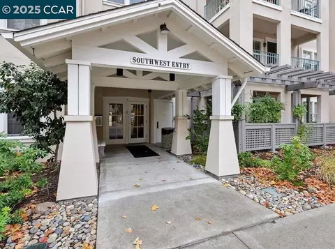 1860 Tice Creek Dr #1404, Walnut Creek, CA 94595