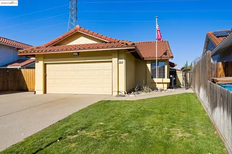 2425 Roca, Antioch, CA 94509 photo 1