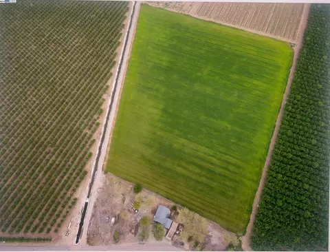 1290 Orange Ave, Patterson, CA 95363