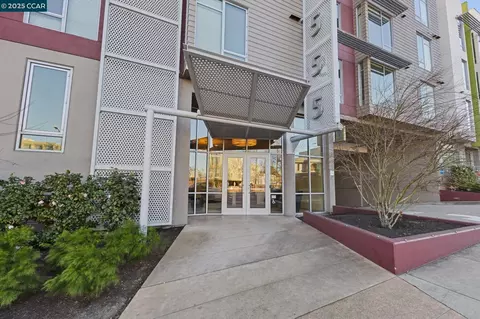 555 Ygnacio Valley Rd #106, Walnut Creek, CA 94596