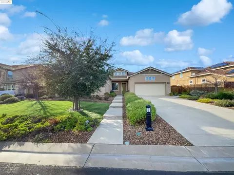 618 Elderberry Loop, Vacaville, CA 95688 photo 1