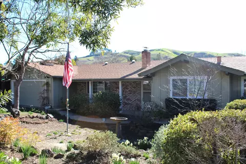 8 Woodford Dr, Moraga, CA 94556 photo 1