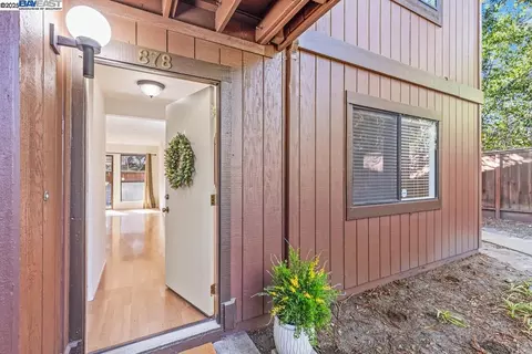 878 Camelback Pl, Pleasant Hill, CA 94523