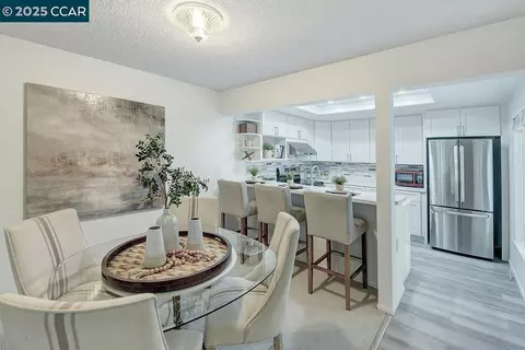 1100 Singingwood #6, Walnut Creek, CA 94595