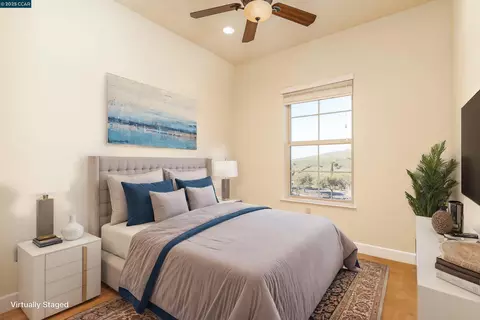 Bedroom - 1146 Waltz Ct, Vallejo, CA 94591 photo 5 of 7