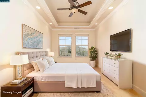 Bedroom - 1146 Waltz Ct, Vallejo, CA 94591 photo 1 of 7