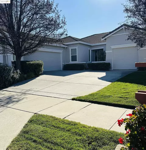 1712 Cypress St, Brentwood, CA 94513