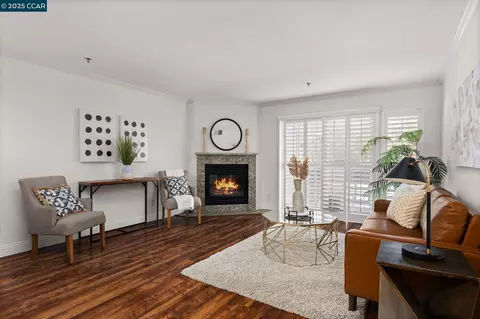 2550 Oak Rd #214, Walnut Creek, CA 94597