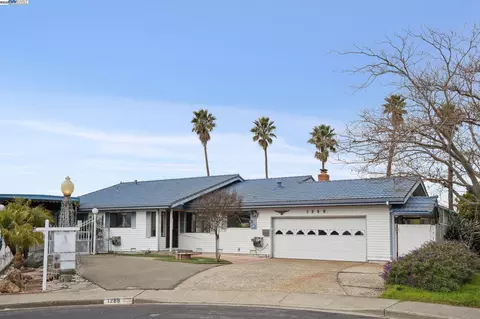 1289 Mcdonald Dr, Pinole, CA 94564