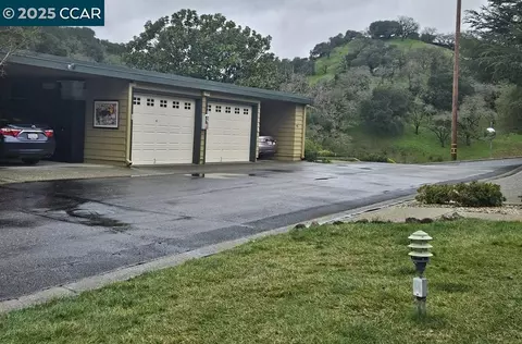 1514 Stanley Dollar Dr #3A, Walnut Creek, CA 94595