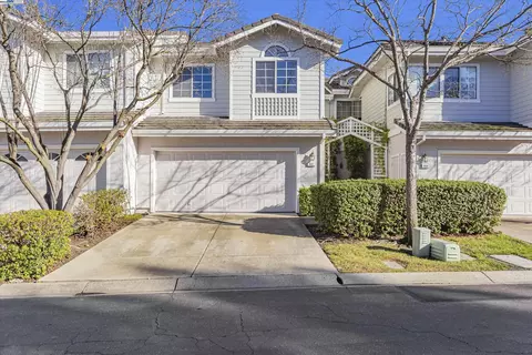 402 Gingerwood Ln, Danville, CA 94506