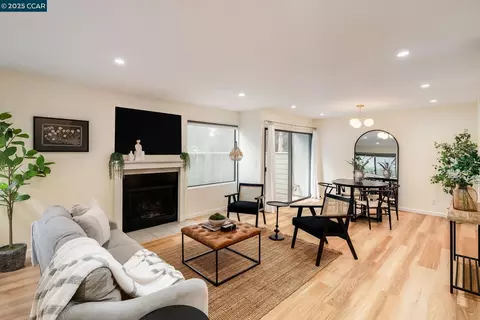 220 Apollo #4, Hercules, CA 94547 photo 1