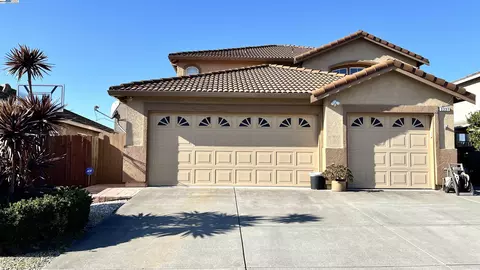 2237 Garnet Dr, Vallejo, CA 94591 photo 1