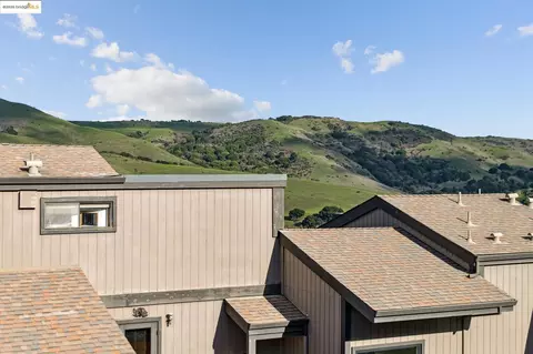 807 Vista Heights Rd, El Cerrito, CA 94530