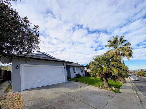 4380 Hillview Dr, Pittsburg, CA 94565 photo 1