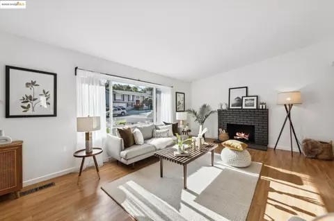 7778 Surrey Ln, Oakland, CA 94605