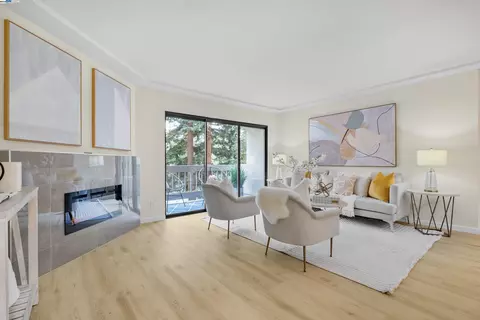 496 W Charleston Rd #202, Palo Alto, CA 94306