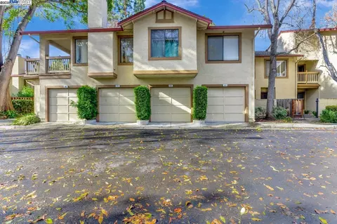 984 Huntington Ter, Fremont, CA 94536