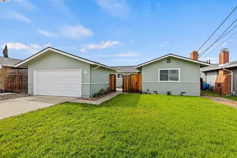678 Falcon Way, Livermore, CA 94551 photo 1