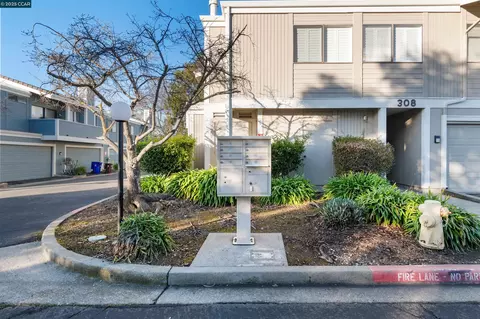 308 Atlas Dr #7, Hercules, CA 94547