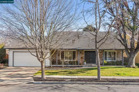 966 Getoun Dr, Concord, CA 94518 photo 1