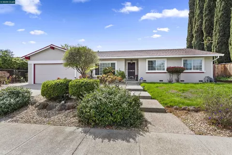 4746 Olive Dr, Concord, CA 94521 photo 1