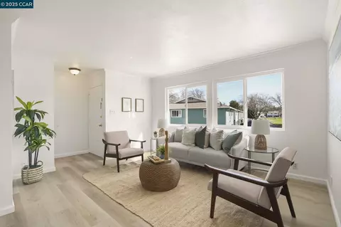 1362 Del Rio Cir #D, Concord, CA 94518