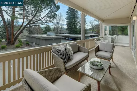 1372 Rockledge Ln #8, Walnut Creek, CA 94595