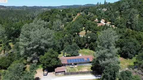 6689 Miller Ranch Rd, Mountain Ranch, CA 95246 photo 1
