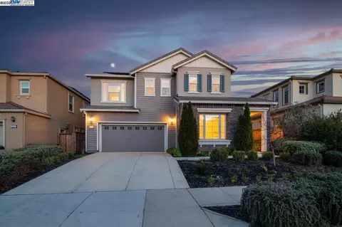 2462 Azalea, Tracy, CA 95376 photo 1