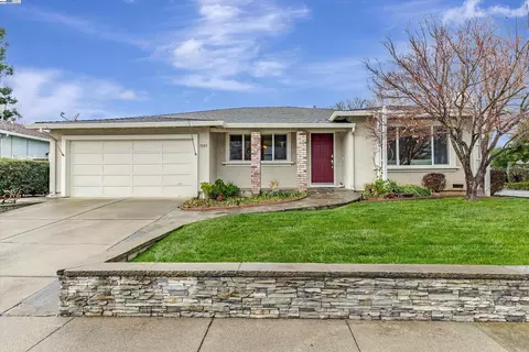 7195 Harvard Pl, Gilroy, CA 95020 photo 1