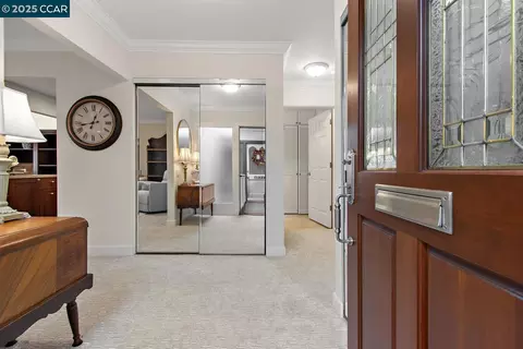 2756 Tice Creek Dr #3, Walnut Creek, CA 94595