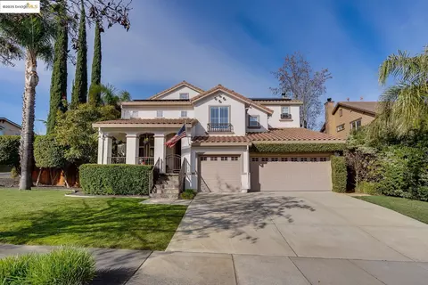 567 Thornhill Ln, Brentwood, CA 94513