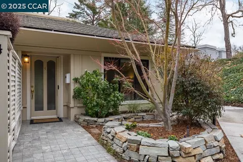 1133 Rockledge Ln #4, Walnut Creek, CA 94595