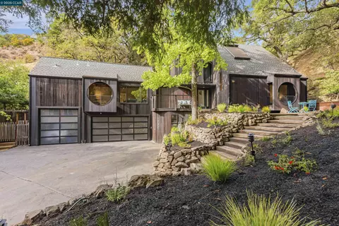 1232 Woodborough Rd, Lafayette, CA 94549