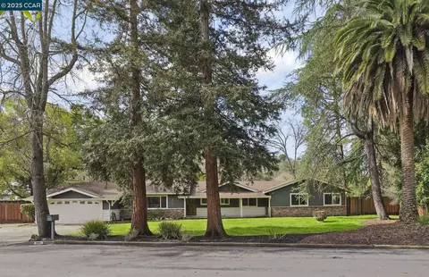 209 Castle Glen Rd, Walnut Creek, CA 94595