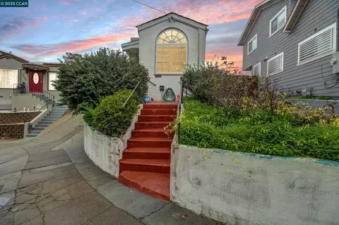 3004 E 29th St, Oakland, CA 94601