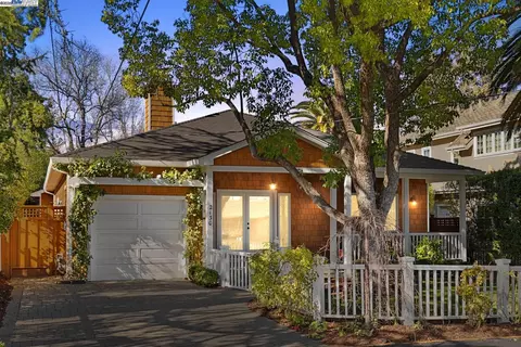 2130 Manzanita Ave, Menlo Park, CA 94025