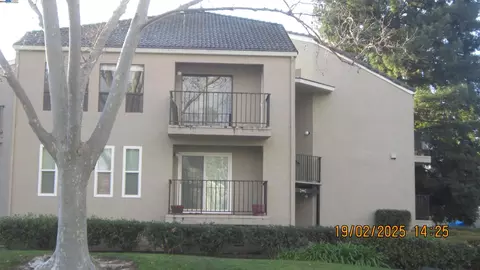 39490 Albany Cmn #V, Fremont, CA 94538