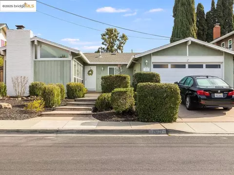 7031 Prince Dr, Dublin, CA 94568 photo 1
