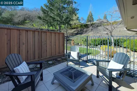 2217 Ptarmigan Dr #1, Walnut Creek, CA 94595