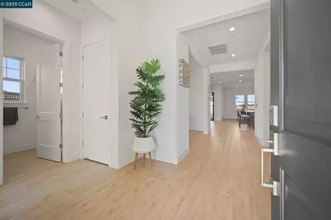 2895 Edgewater Ave, Tracy, CA 95377 photo 1