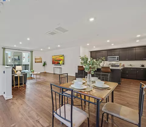 5451 Melissa Ln, Dublin, CA 94568 photo 1