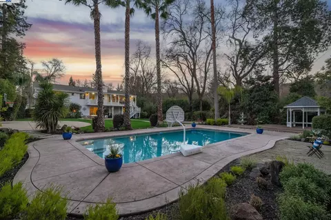 1494 Finley Ln, Alamo, CA 94507