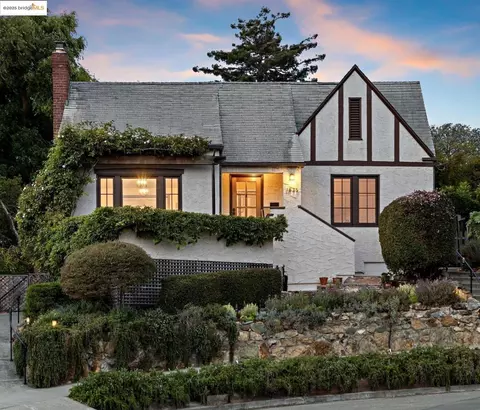 1875 San Antonio Ave, Berkeley, CA 94707 photo 1
