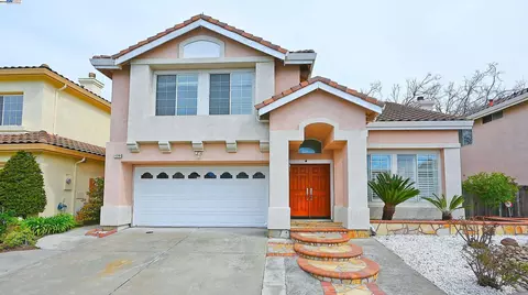 15200 Discovery Rd, San Leandro, CA 94579