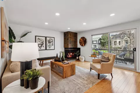645 Chetwood St #201, Oakland, CA 94610